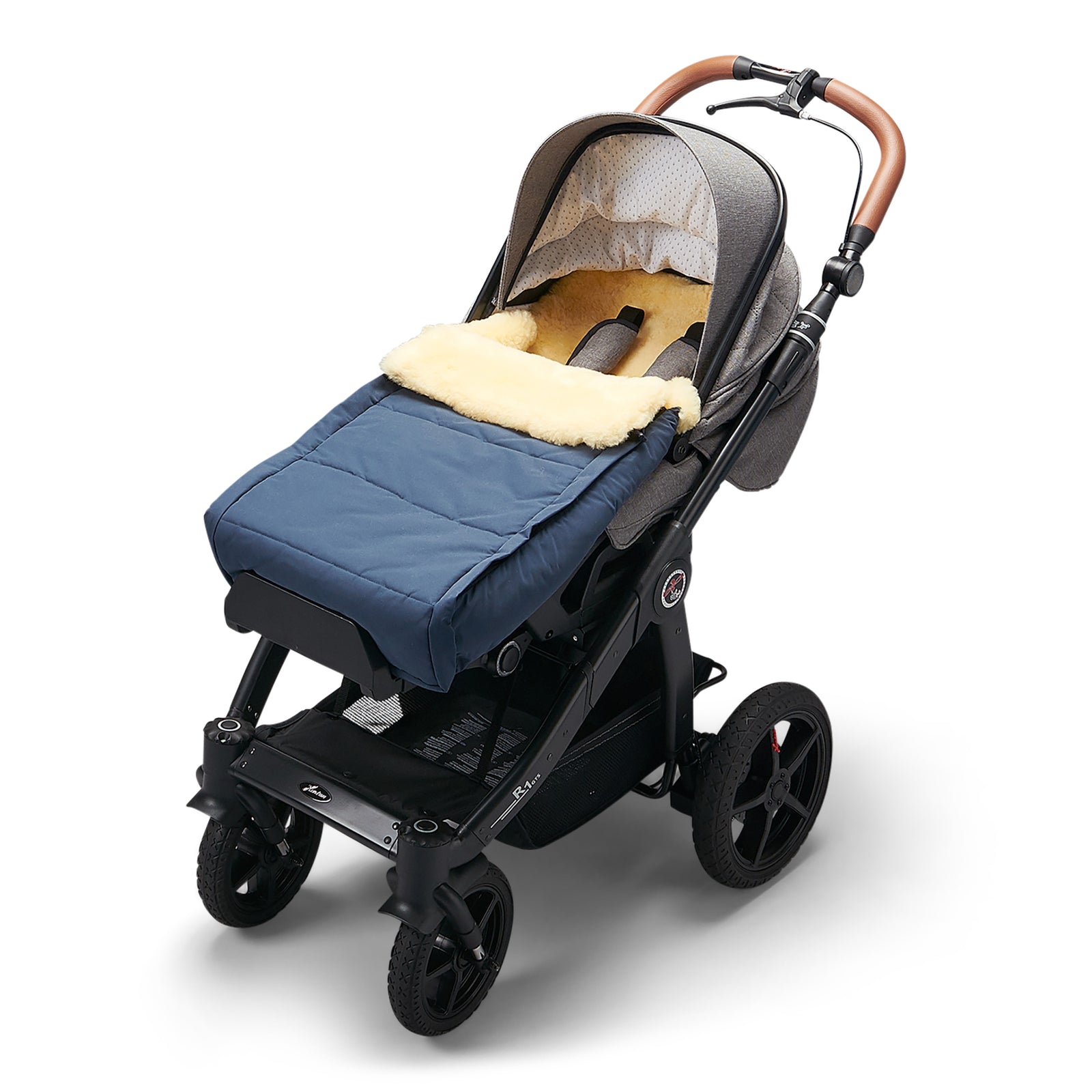 Neuenschwander Lammfell Fusssack blau beige Vorderansicht