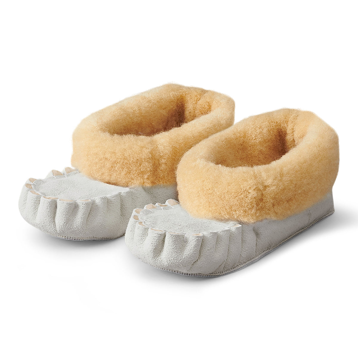Neuenschwander Lammfell Finken Mokassin Hausschuhe beige Vorderansicht