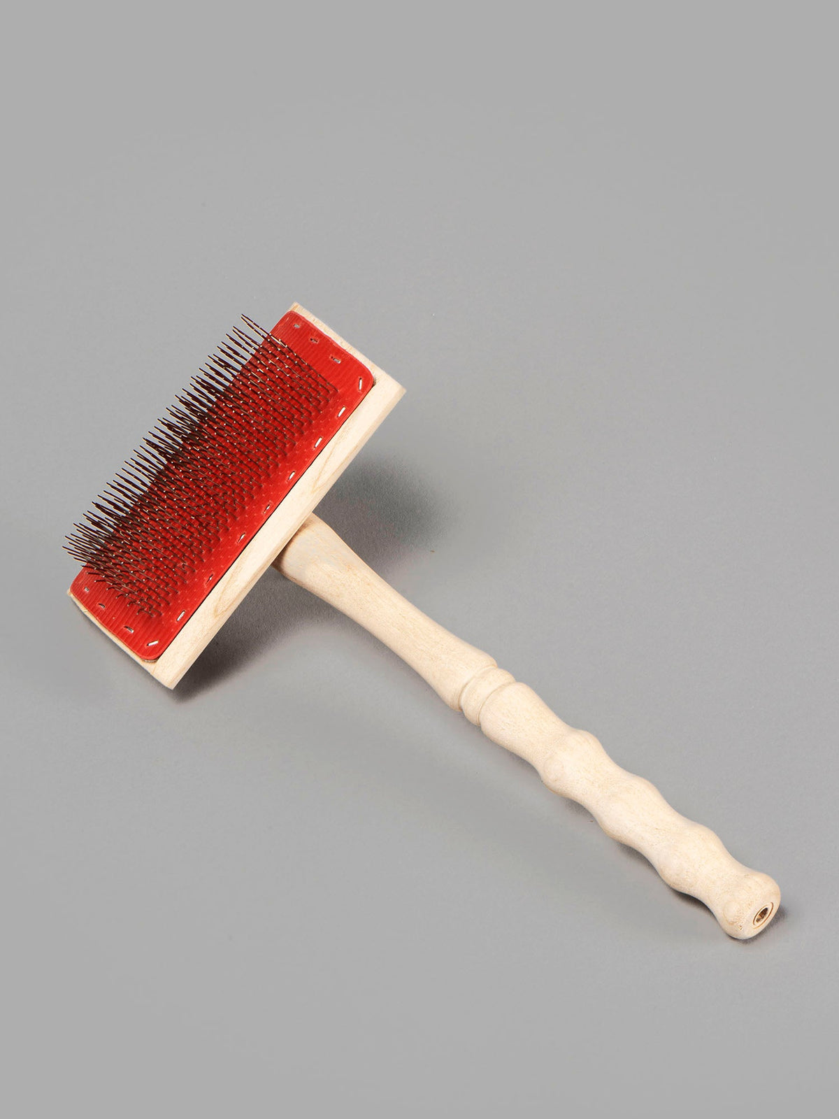 Brosse à fourrure pour peaux d'agneau