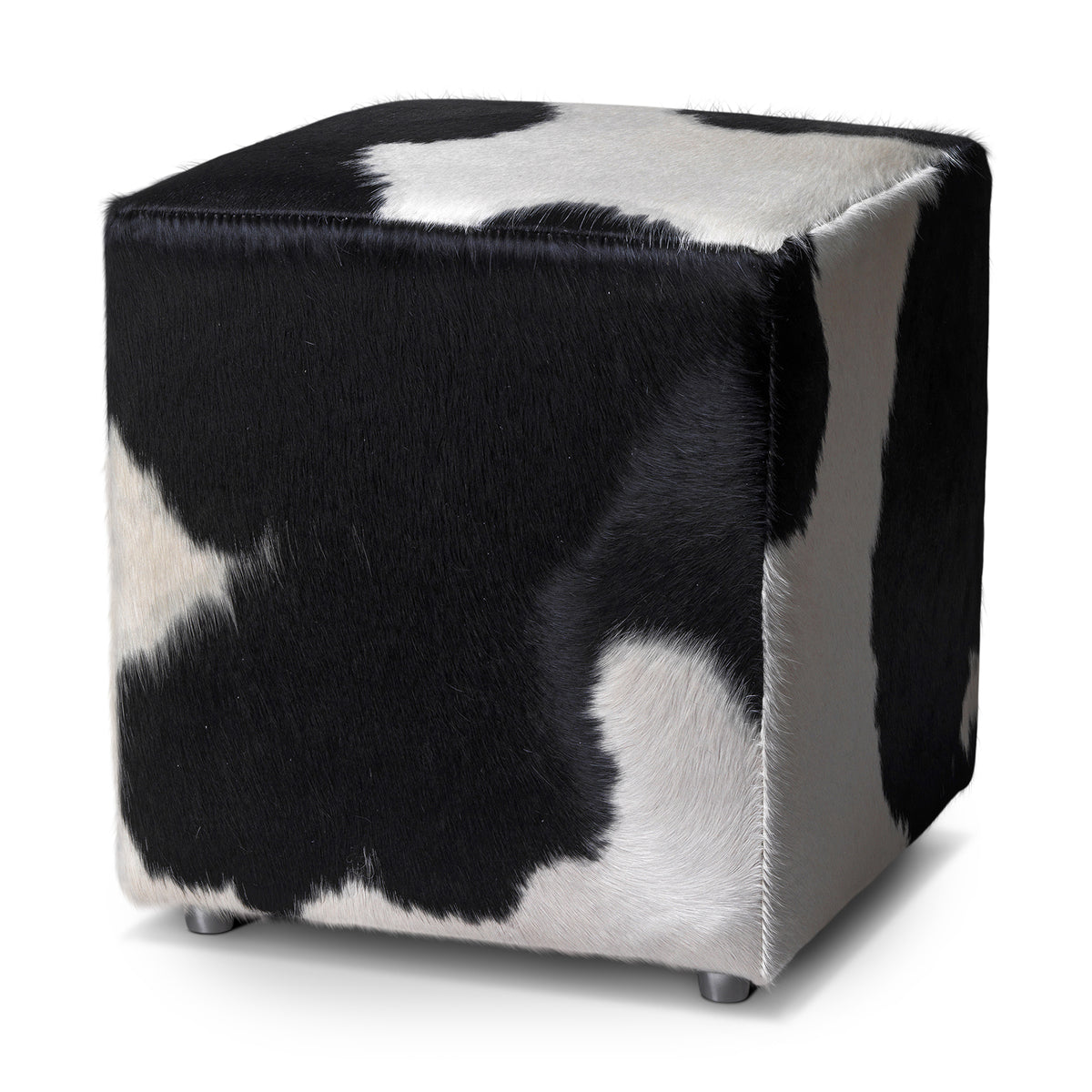 Neuenschwander Hocker Kuhfell schwarz weiss, Vorderansicht