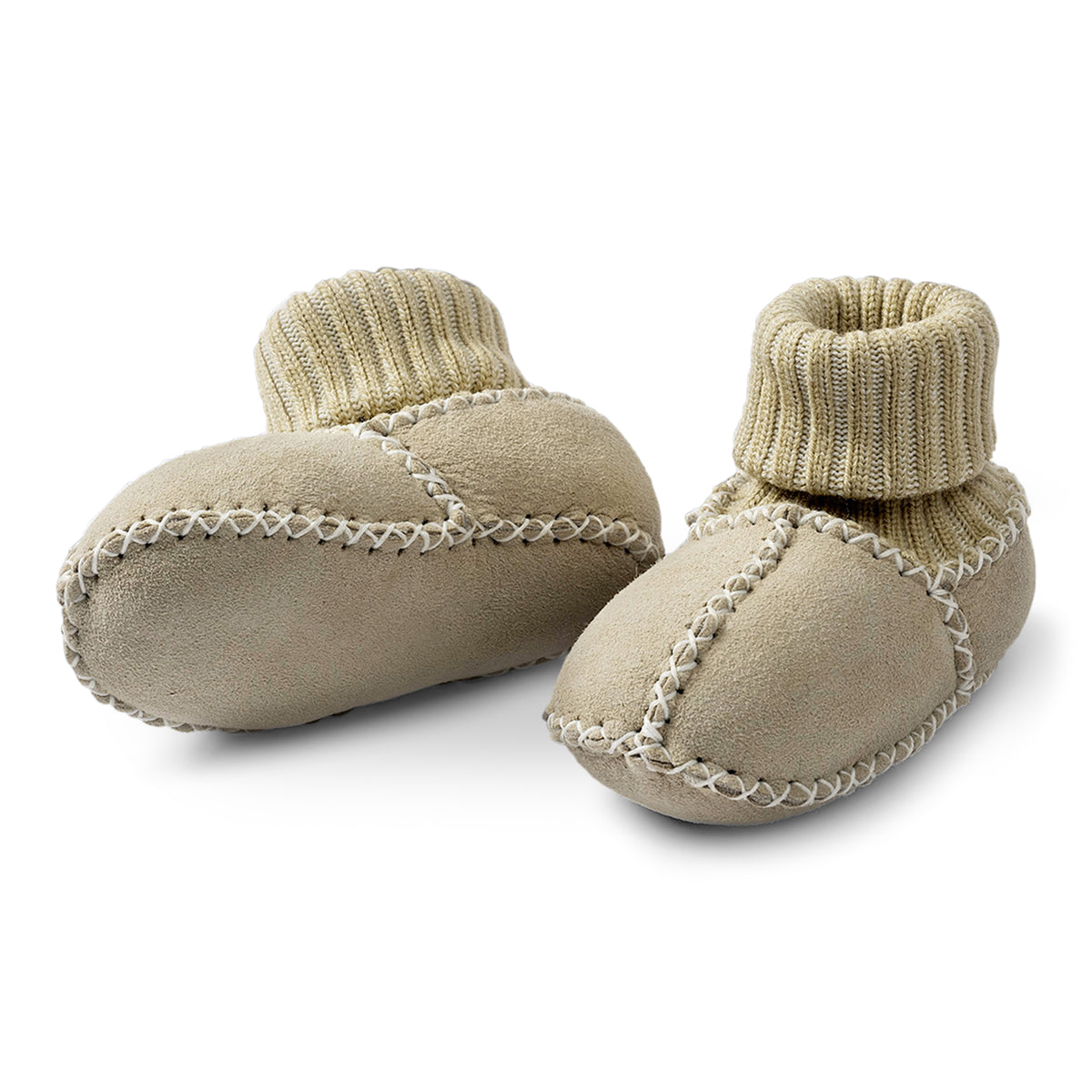 Neuenschwander Lammfell Finken Schühchen Strickbund beige Vorderansicht